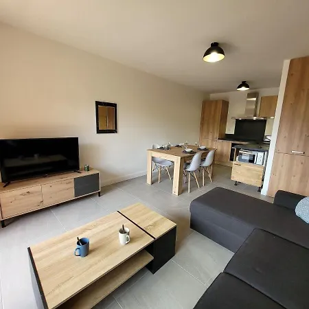Appartement Calme 4 Pers, Parking, Plein Confort, Proche Pistes - Fr-1-598-143 *
